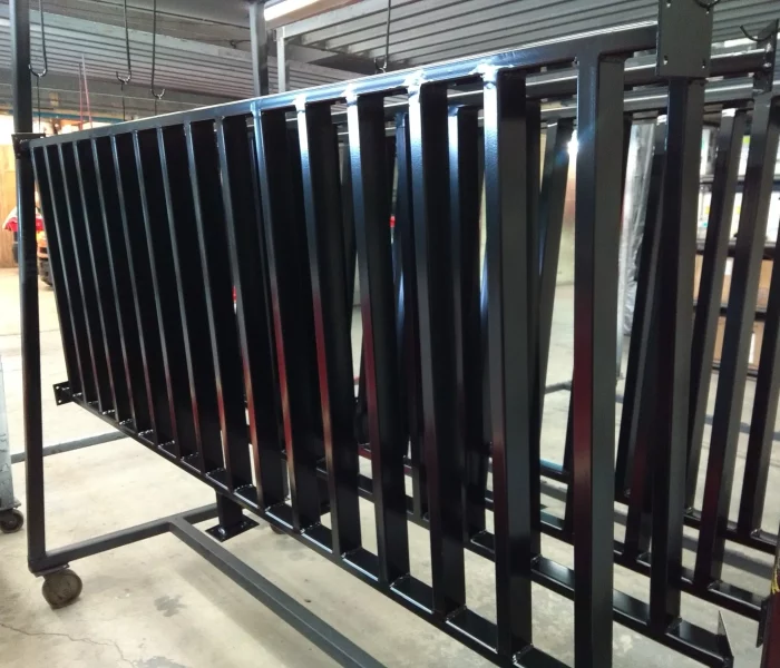 Fence in semi-gloss black Fence in semi-gloss black